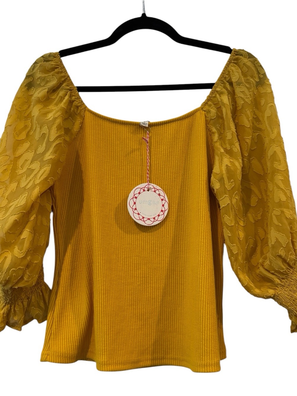 **NWT** Umgee Ribbed Top - Picture 2 of 5